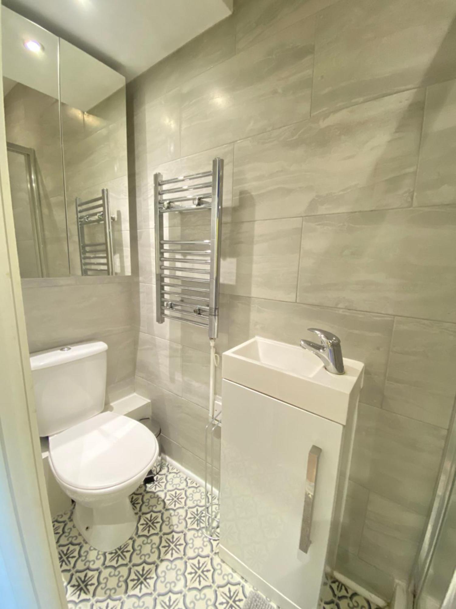 Cozy En-Suite Near Stratford Лондон Екстериор снимка